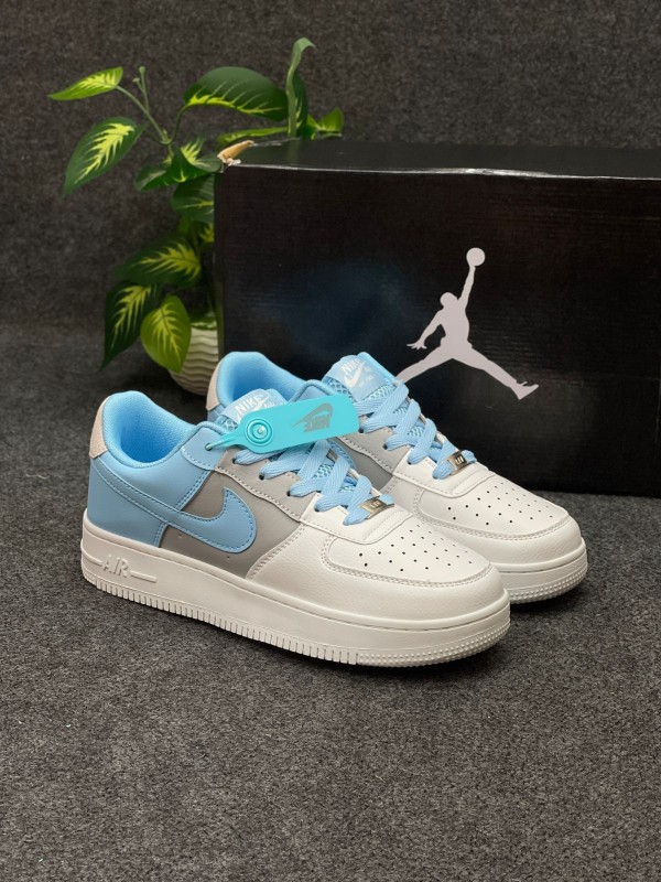 AF1 LOW TRIPPLE COLOUR (A GRADE)