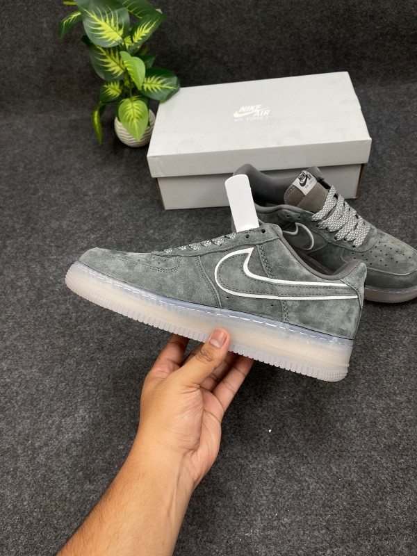 af1 x reigning champ