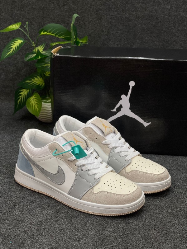 AJ1 PARIS ASH LOW (A Grade)